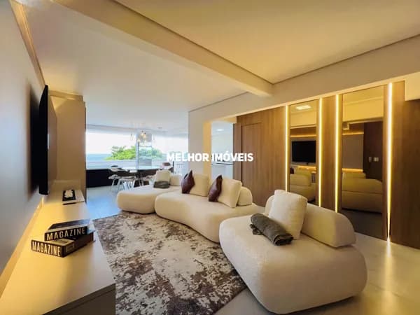 Apartamento Mobiliado, Decorado Frente Mar a venda em Balneário Camboriú.