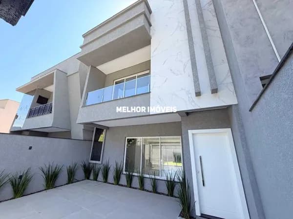 Sobrado Alto Padrão á venda no Loteamento Terras Altas III em Camboriú