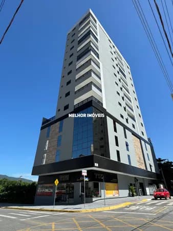 Apartamento á venda com 3 dormitórios sendo 2 suítes localizado em Itapema
