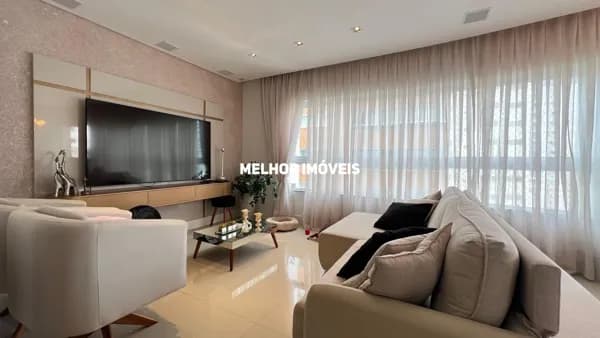 Apartamento a venda no Centro Sul de Balneário Camboriú.