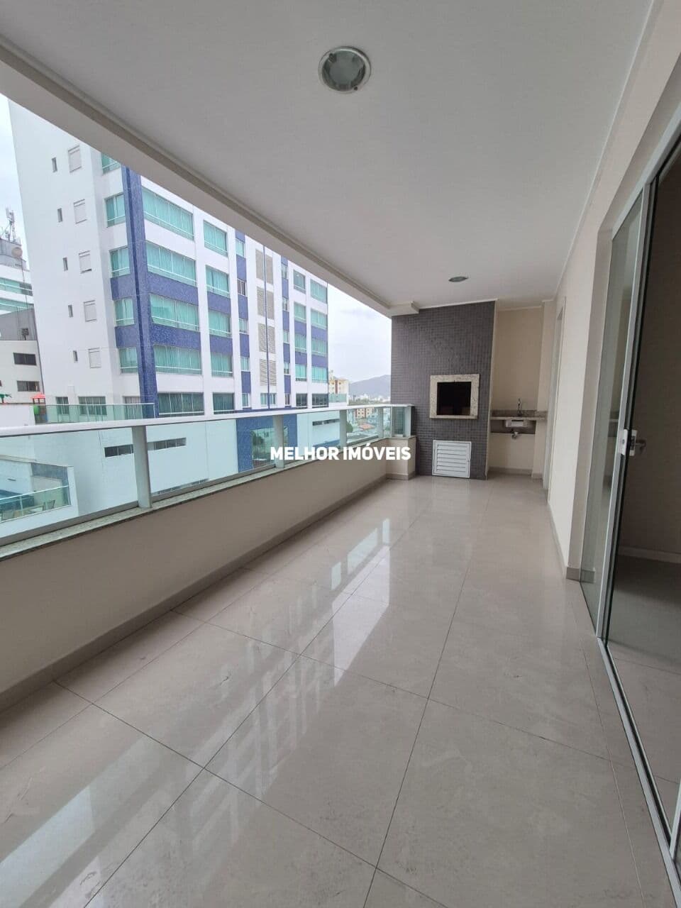 Apartamento a venda no Edifício Residencial Vintage em Balneário Camboriú.