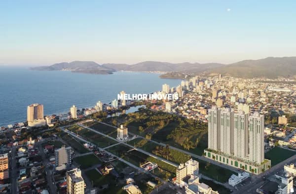 Apartamento Alto Padrão á venda no Edifício Towers Porto Belo