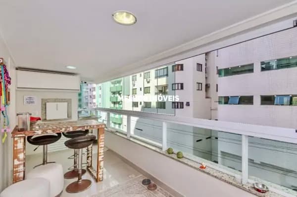 Apartamento à venda no Centro em Balneário Camboriú.