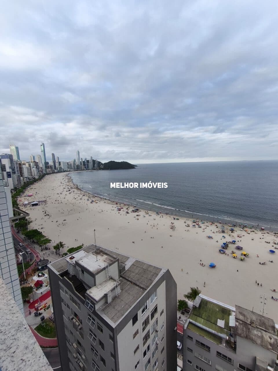 Apartamento Frente Mar á venda no centro de Balneário Camboriú