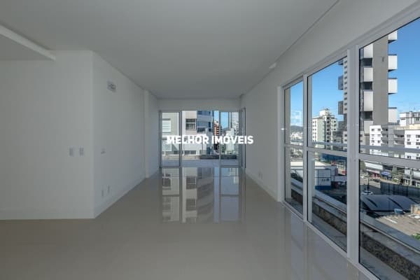 Apartamento Garden no coração de Balneário Camboriú