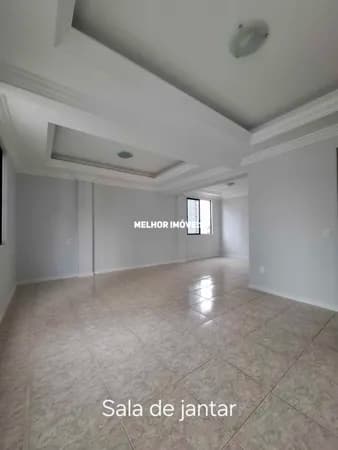 Cobertura Duplex a venda no Centro de Balneário Camboriú.