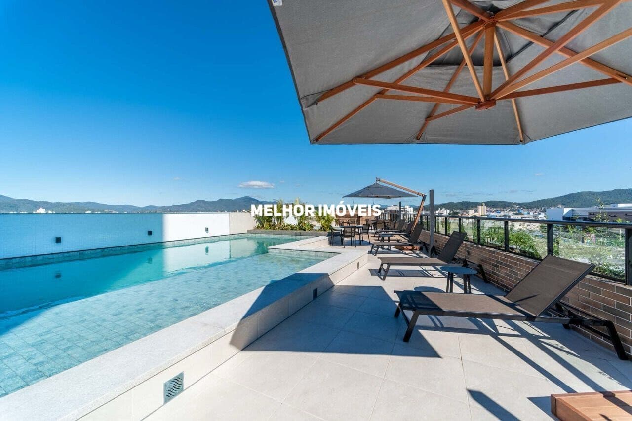 Apartamento Diferenciado á venda com 1 suíte, 1 home office e 2 vagas localizado em Balneário Camboriú.