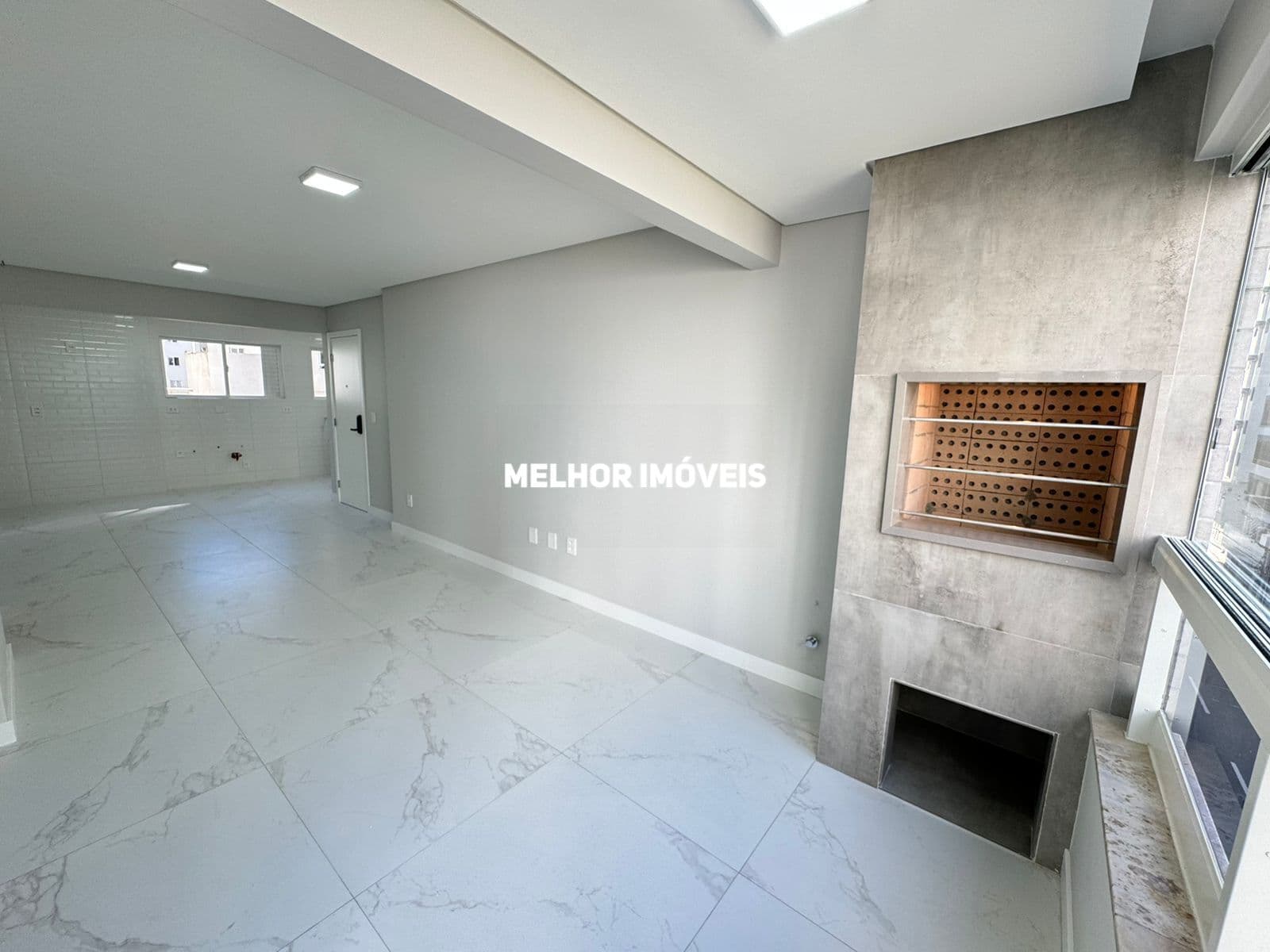 Apartamento a venda com 100 m² no Centro de Balneário Camboriú