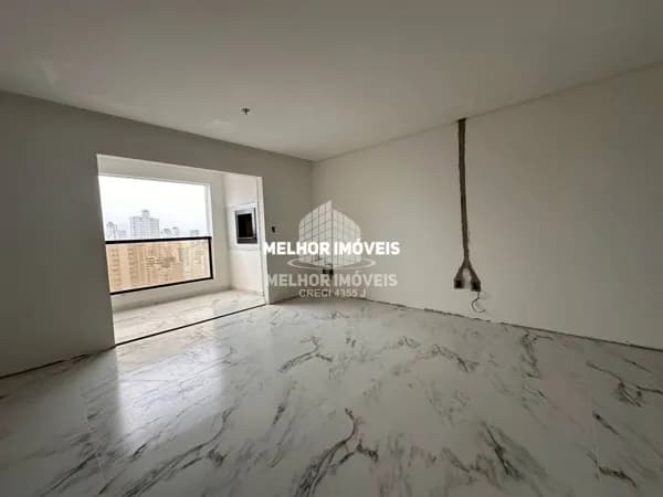 Apartamento com 2 suítes á venda no Edifício Paganini Tower no centro de Balneário Camboriú.
