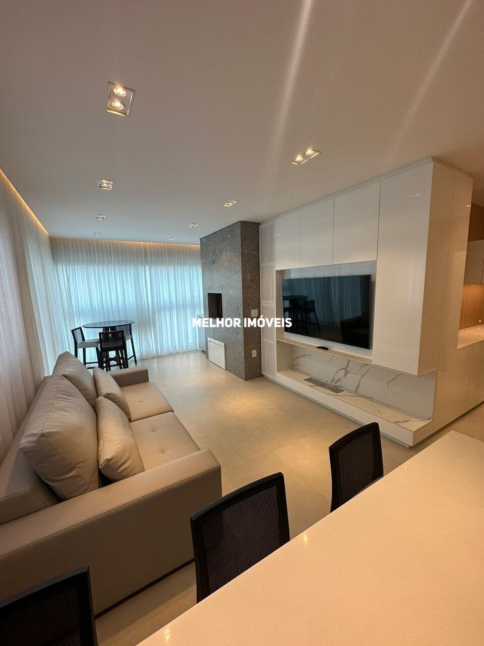 Apartamento Diferenciado à venda em Meia Praia, Itapema.