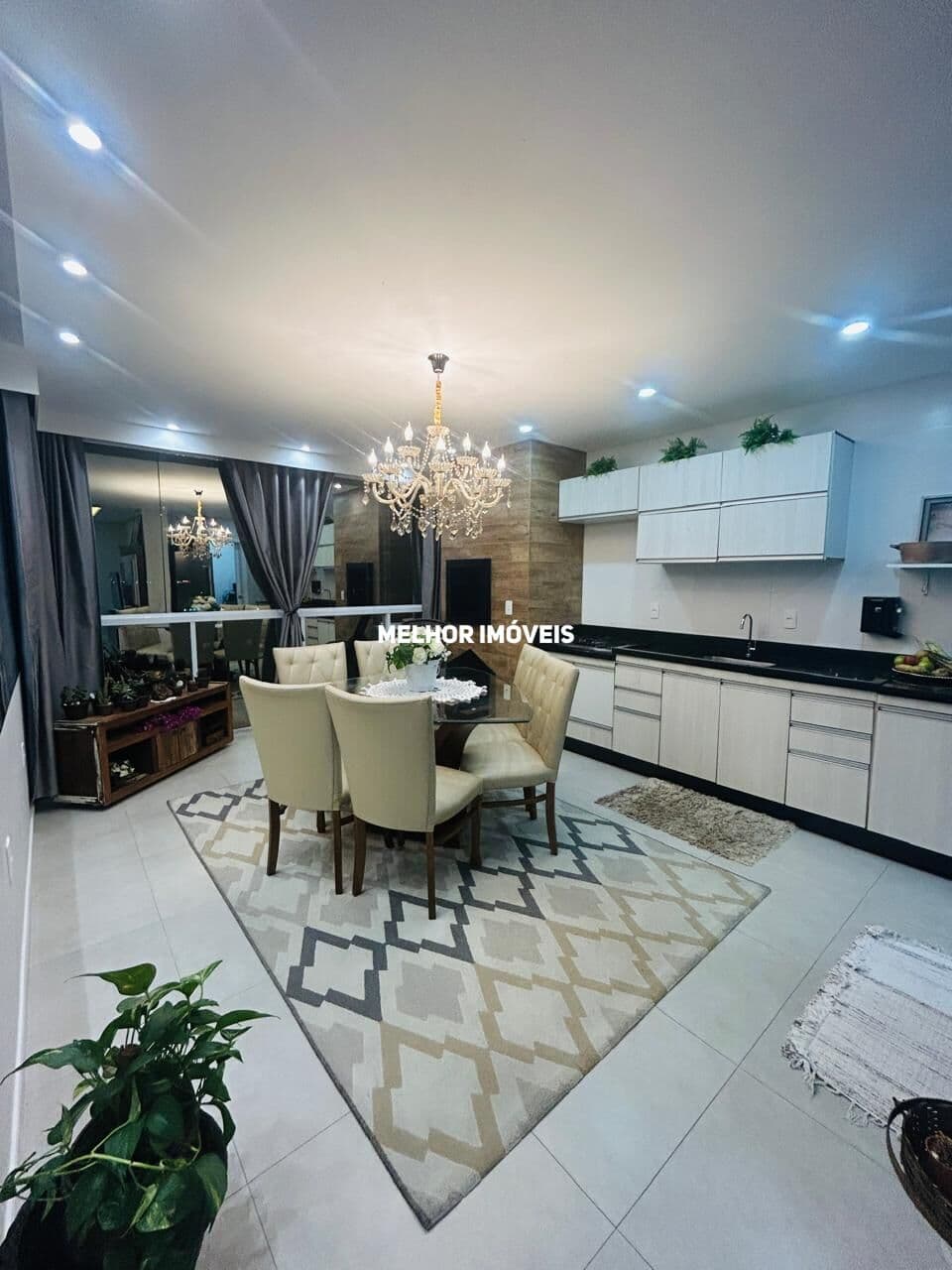 Apartamento à venda no Edifício Bonaire em Camboriú.