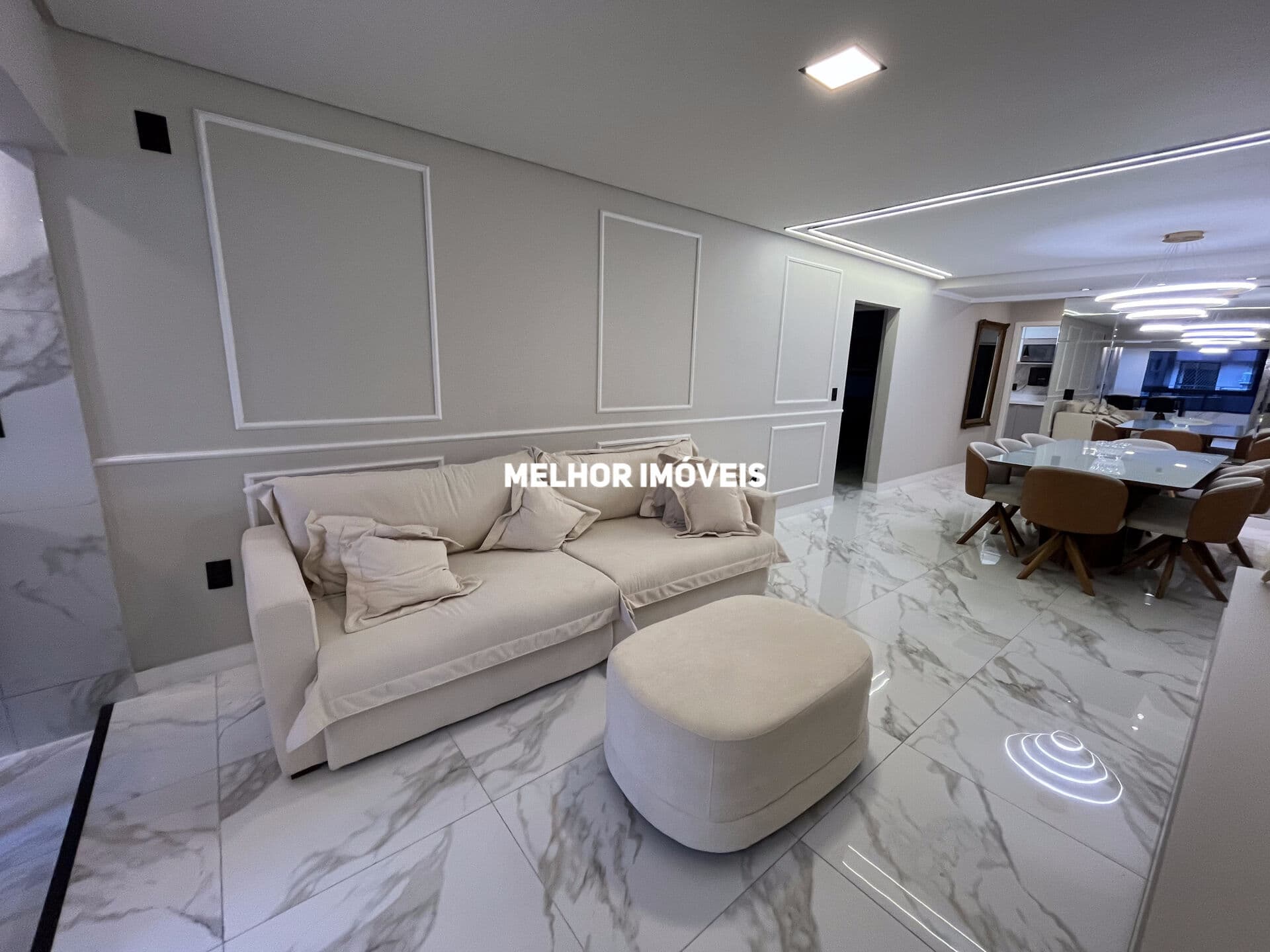 Apartamento Mobiliado com 03 dormitórios à venda, 120 m² - Meia Praia - Itapema