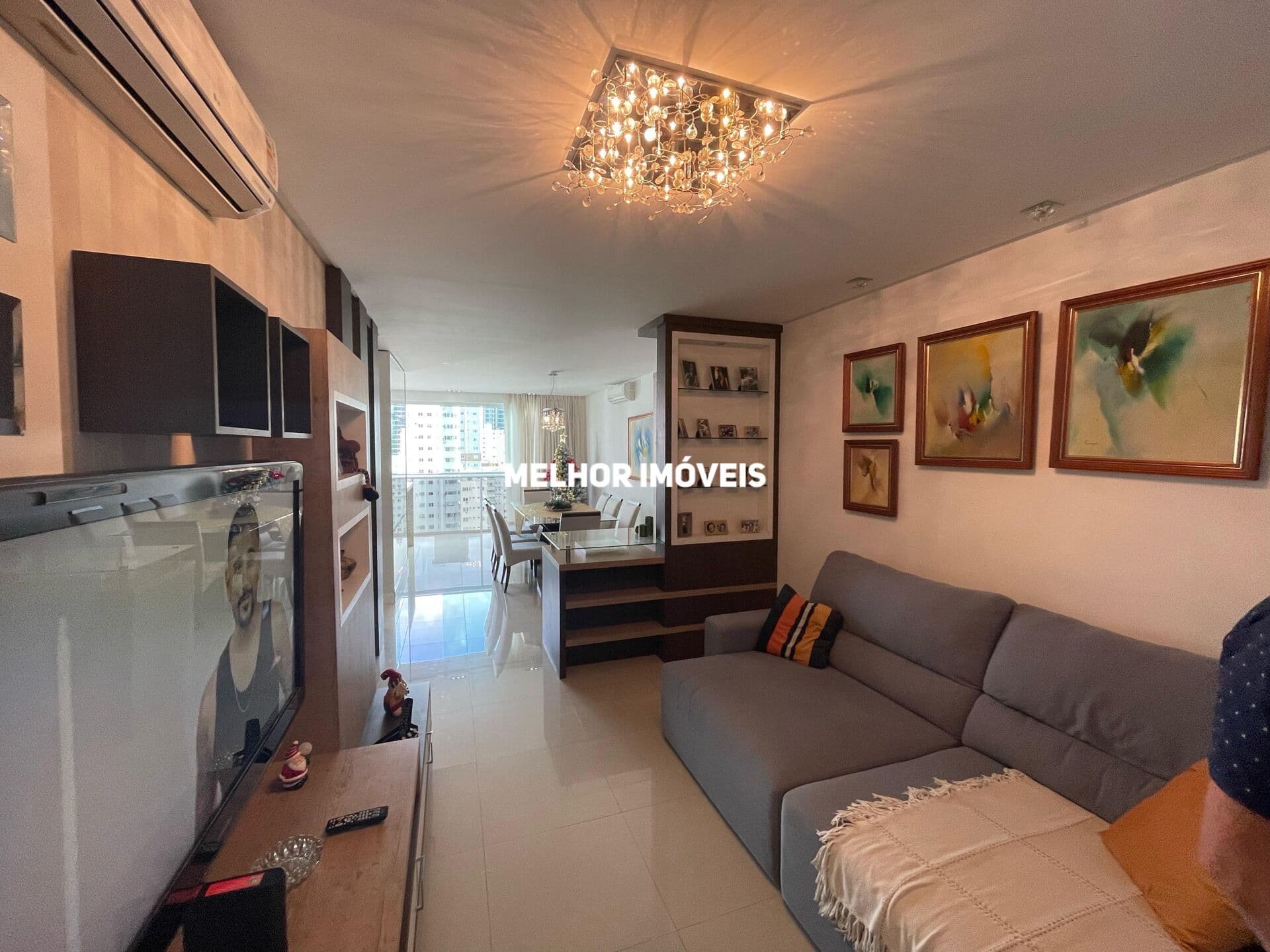 Apartamento à venda vom 3 dormitórios, 4 vagas de garagem em Balneário Camboriú