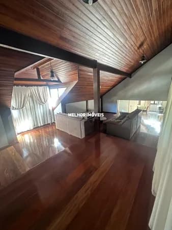 Casa para locação anual com 3 dormitórios na Praia de Cabeçudas em Itajaí