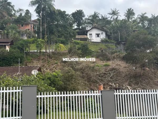 Terreno á venda ideal para construir sobrados no bairro Fortaleza em Blumenau.