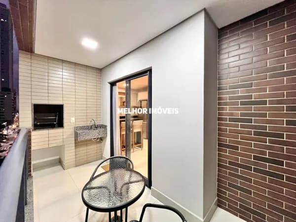 Apartamento Mobiliado com 80m² privativos, 02 suítes a venda em Balneário Camboriú