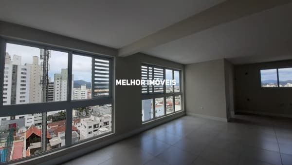 Apartamento Novo com 02 suítes, sacada integrada com vista parcial para o mar à Venda no Centro de Balneário Camboriú - SC