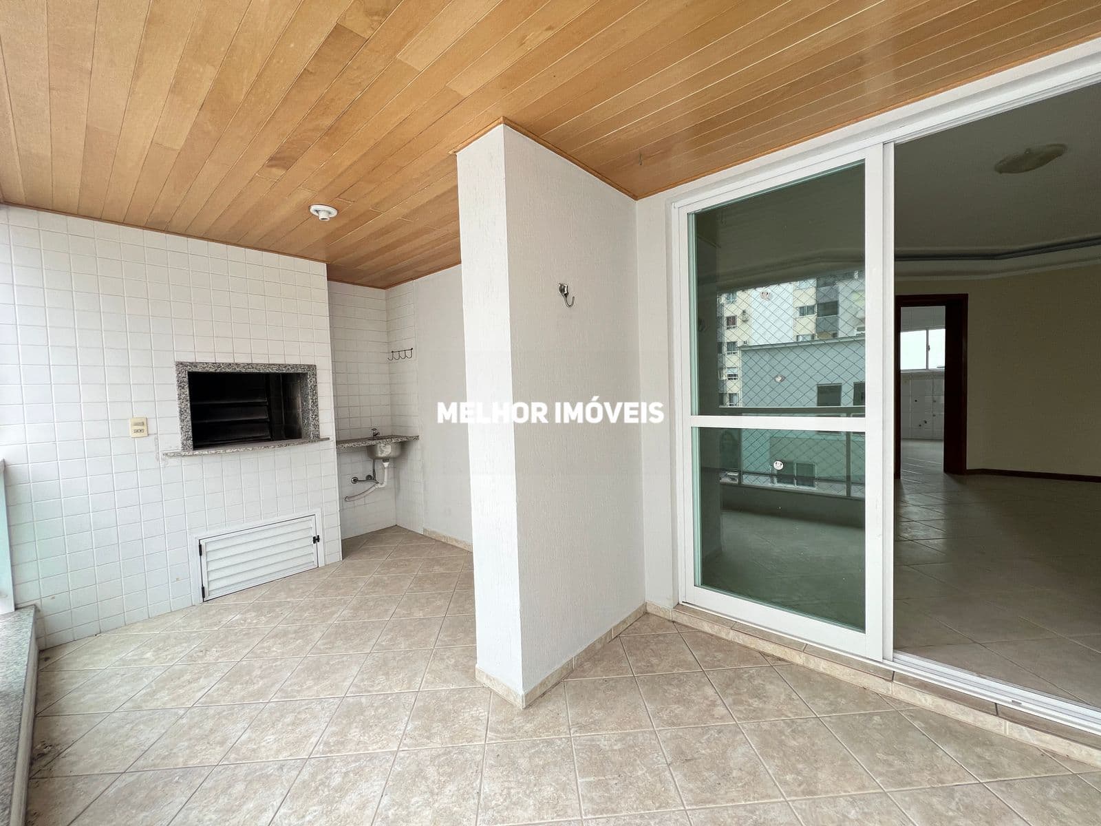 Apartamento a venda no Edifício Águas de Veneza em Balneário Camboriú