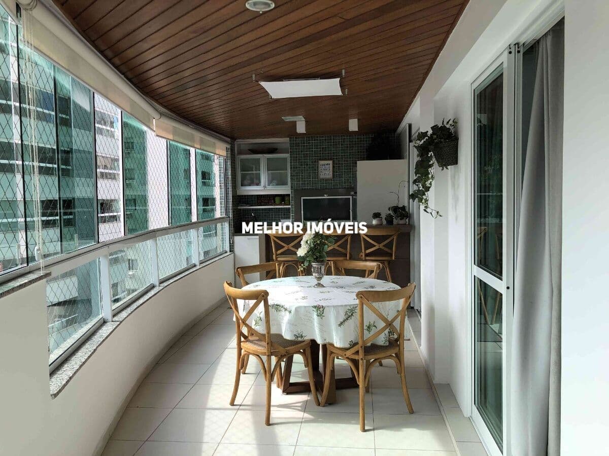 Apartamento à venda no Residencial Velas ao Mar em Balneário Camboriú.