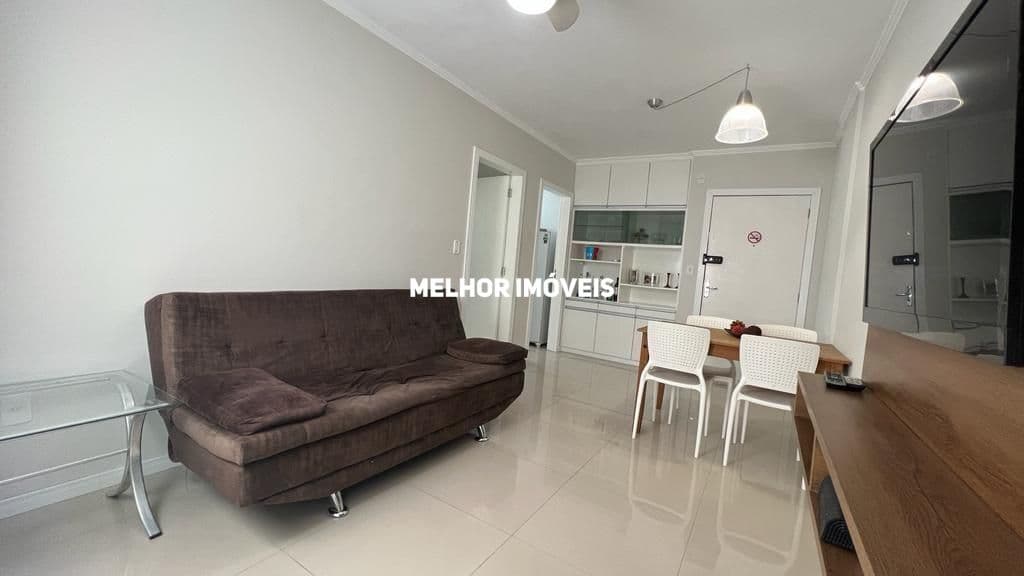 Apartamento Mobiliado com 01 dormitório à Venda na Quadra Mar em Balneário Camboriú - SC