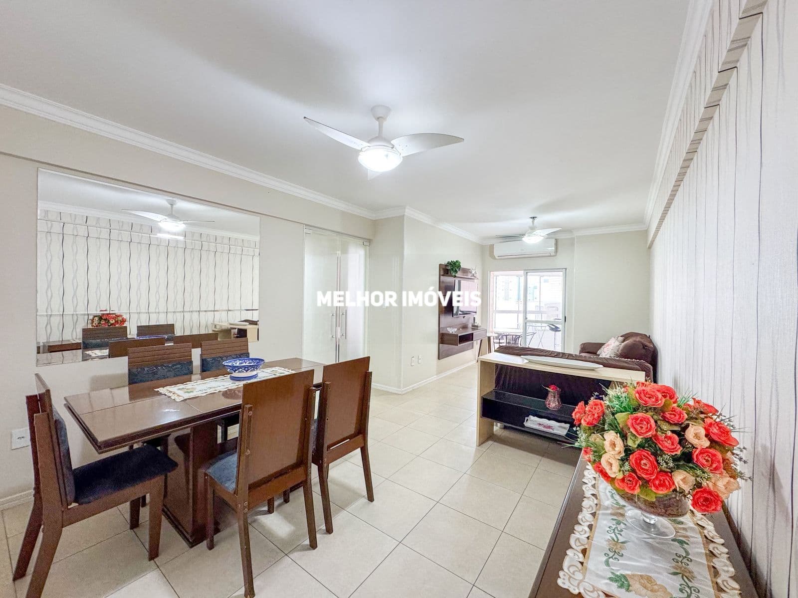 Apartamento a venda Apartamento mobiliado no Edifício Brasil Central em Balneário Camboriú
