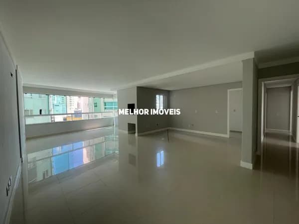 Apartamento Garden á venda com 3 Suítes mobiliado e decorado em Balneário Camboriú