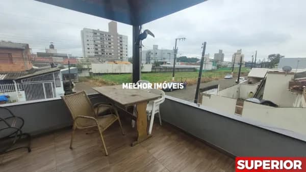 Casa de Alvenaria á venda com 6 dormitórios e 3 vagas de garagem localizada em Camboriú