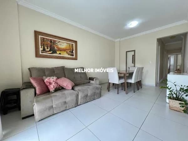 Apartamento à venda com 03 Dormitórios, 02 Vagas de Garagem Privativas no Centro de Balneário Camboriú - SC