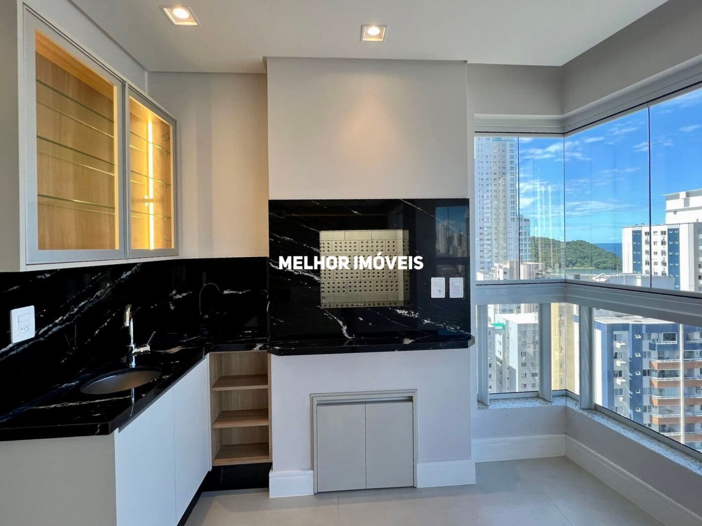 Apartamento à venda com 04 suítes no Ed. Olímpia Residence em Balneário Camboriú
