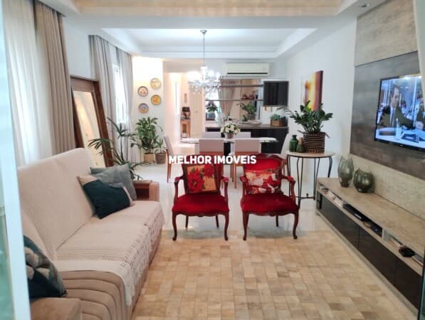 Apartamento mobiliado e decorado à venda com 03 Suítes localizado na Quadra Mar em Balneário Camboriú.