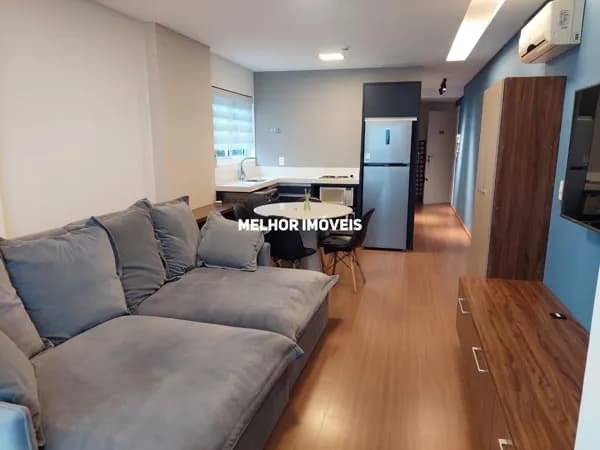 Locação anual com 01 dormitório no Bairro Pioneiros em Balneário Camboriú.