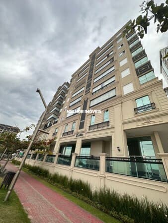 Apartamento Alto Padrão Frente Mar à venda com 04 suítes sendo 01 máster localizado em Itapema - SC