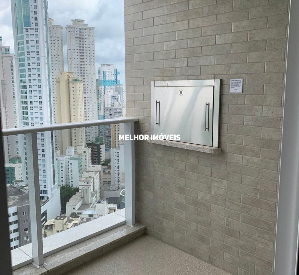 Apartamento 2ª Quadra Mar com 03 Suítes em Balneário Camboriú/SC
