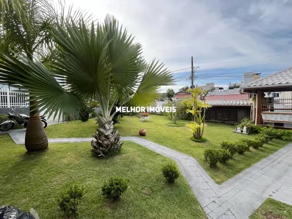 Exclusividade terreno com 03 Sobrados Geminados à Venda – Praia dos Amores, Balneário Camboriú