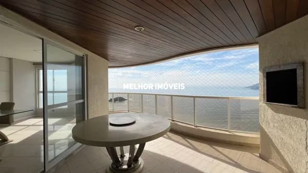 Cobertura Triplex no Edifício Marquês de Olinda em Balneário Camboriú