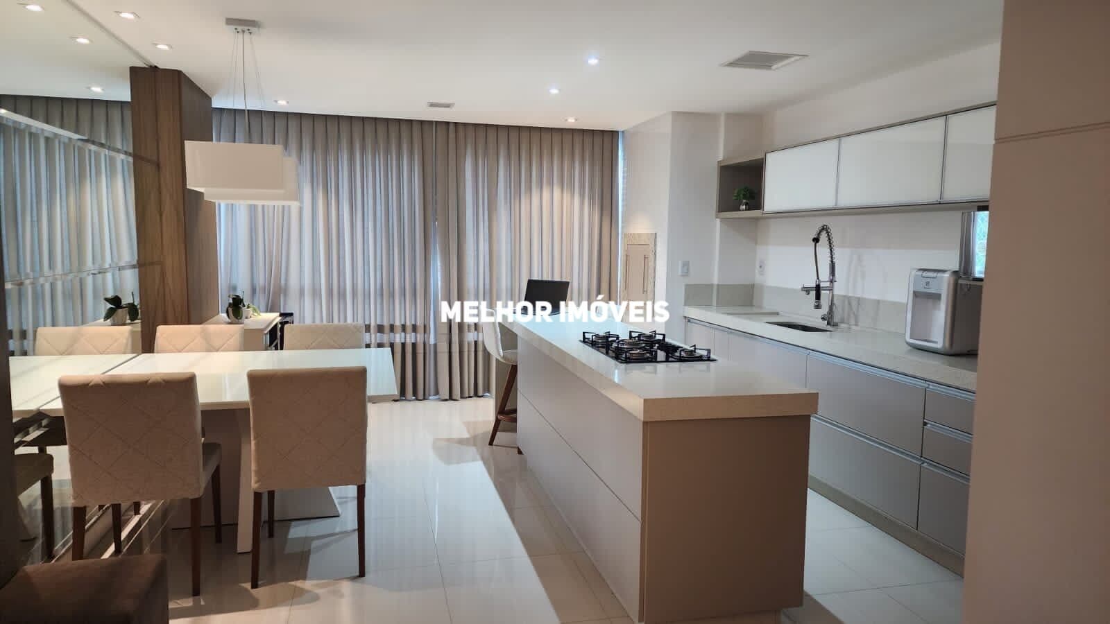 Apartamento mobiliado e equipado à venda com 2 dormitórios sendo 1 suíte localizado no bairro Ariribá em Balneário Camboriú