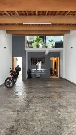 Sobrado em Taubaté - Jardim Gurilândia