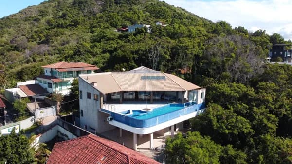 Casa dos sonhos no Morro do Moreno.