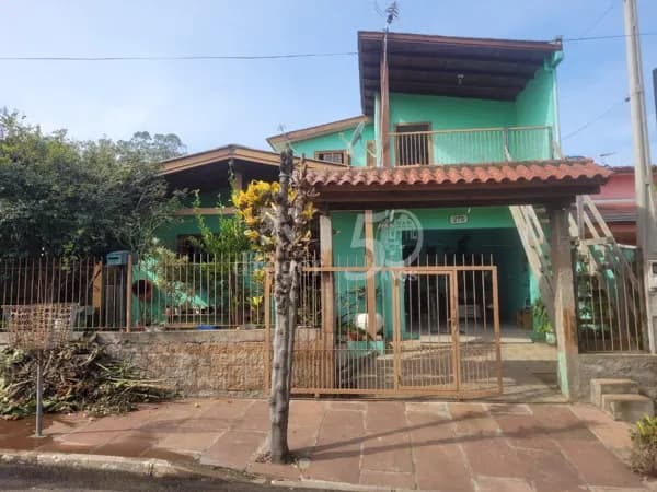 Casa em Campo Bom - Vila Operária