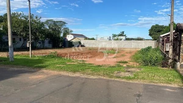 Terreno plano pronto para construir!