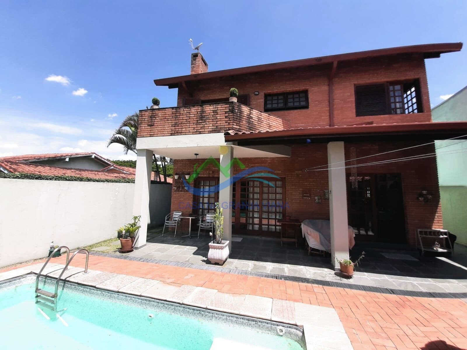 Casa a venda em Condomínio