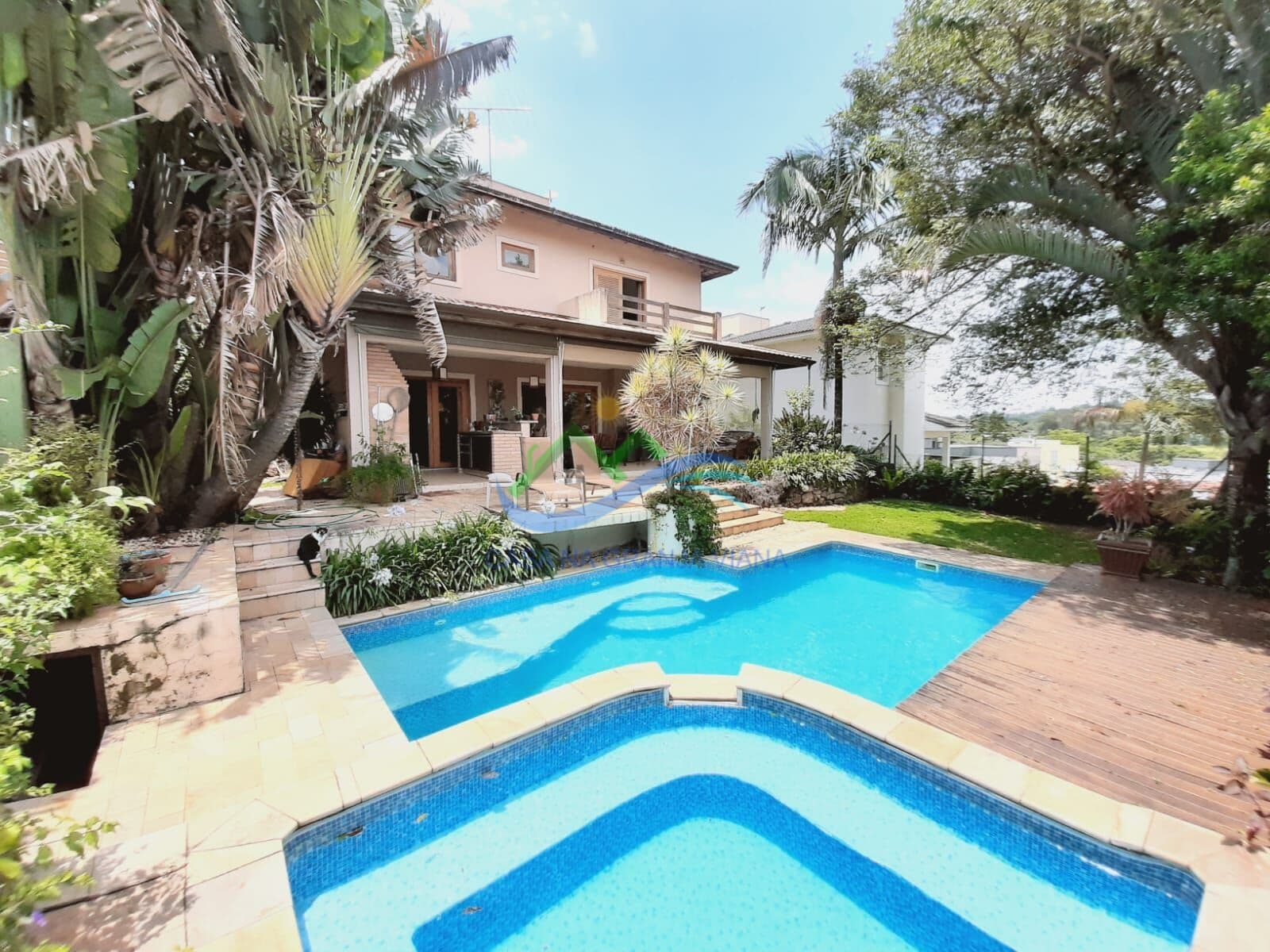Casa de Condomínio em Carapicuíba - Golf Village