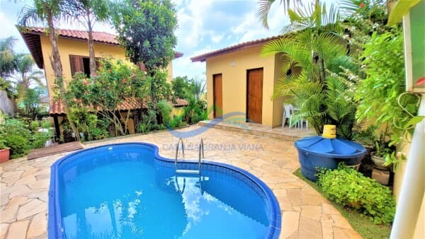 Casa de Condomínio em Cotia - Jardim das Flores