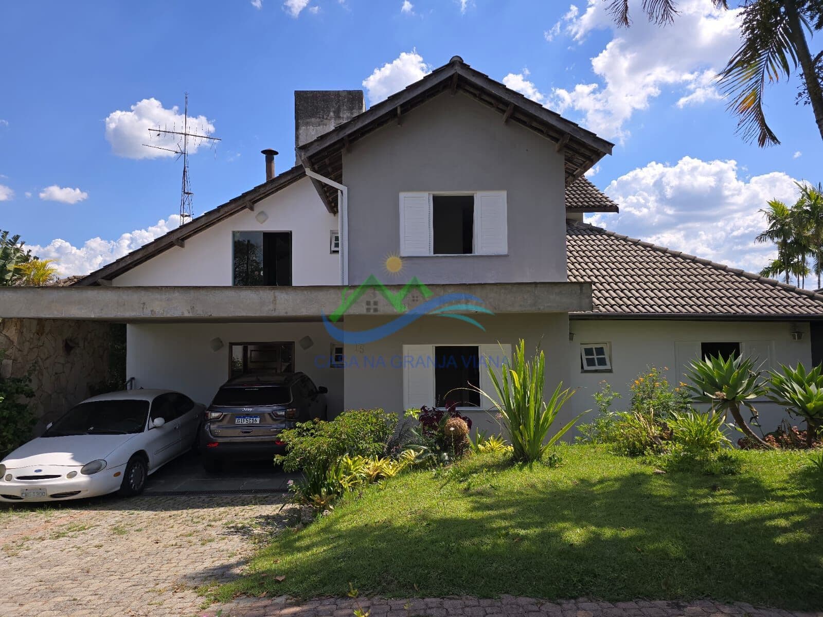 Casa de Condomínio em Cotia - São Paulo II