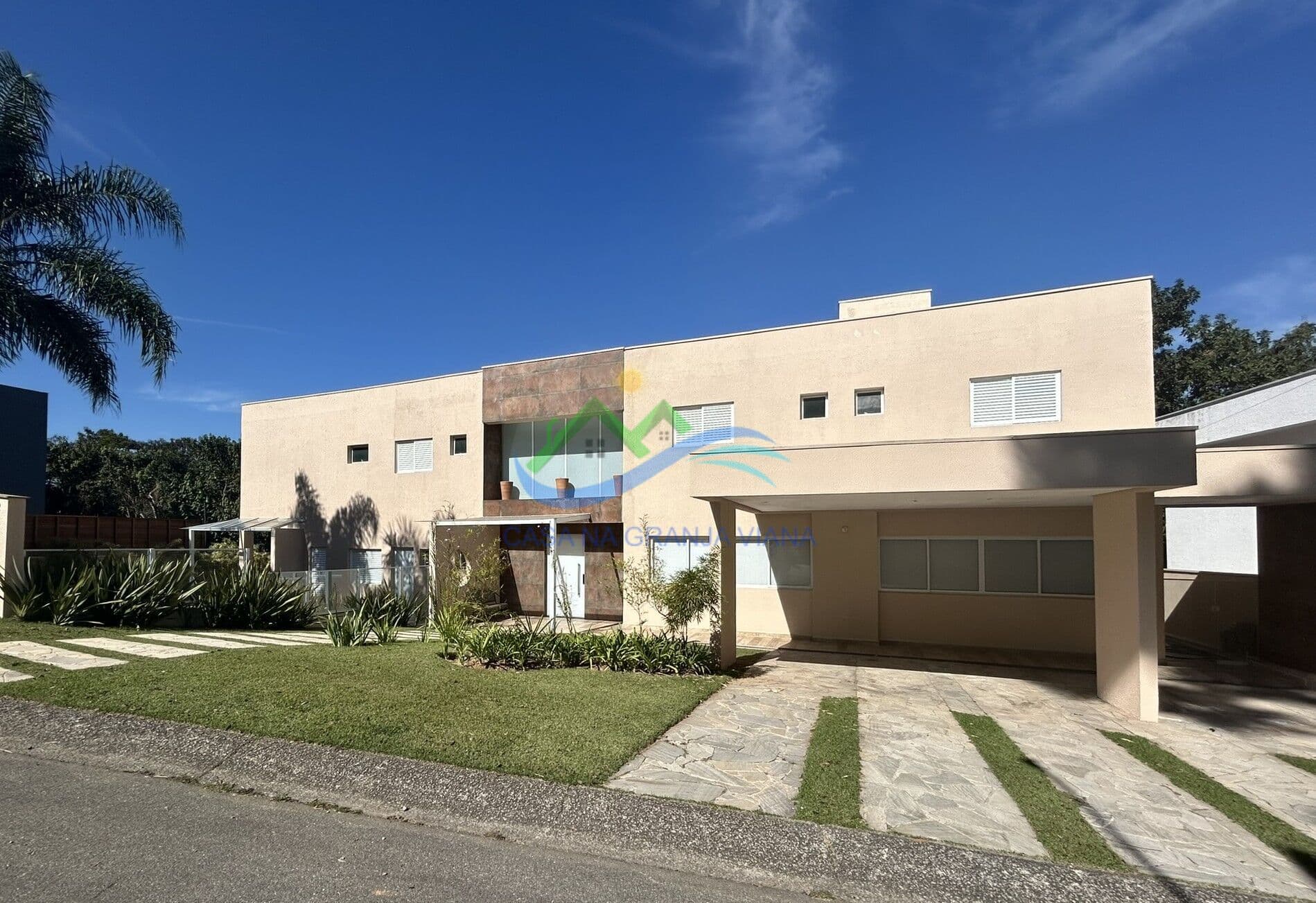 Casa de Condomínio em Carapicuíba - Golf Village