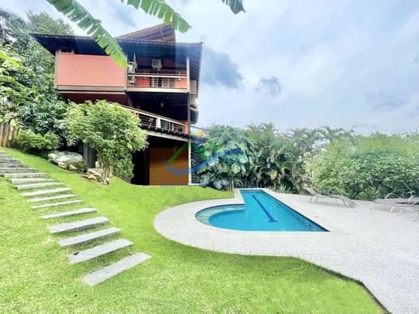 Casa em Condomínio na Granja Viana
