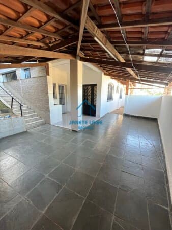 Vendo Apartamento Com área externa, bairro Rosário