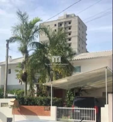 Sobrado Geminado em Bal. Perequê, Porto Belo/SC