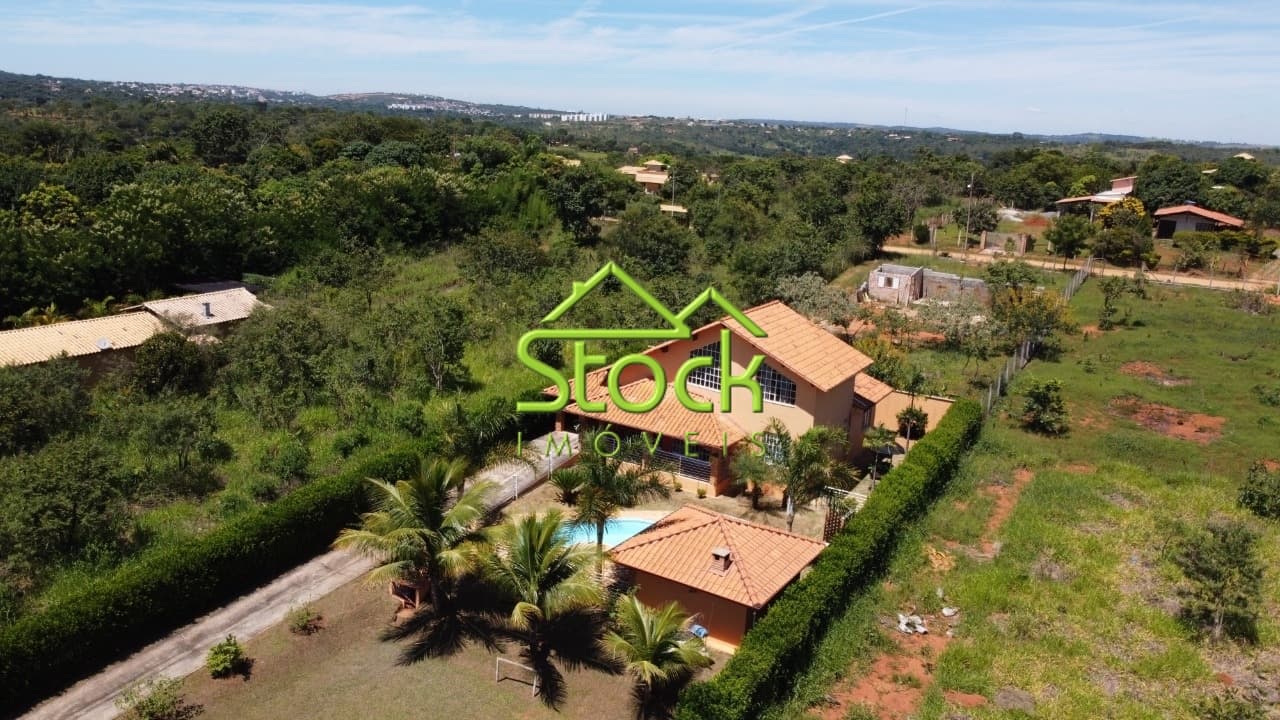 Casa Para Venda No Condominio Beija Flor