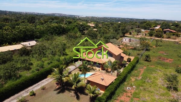 Casa Para Venda No Condominio Beija Flor